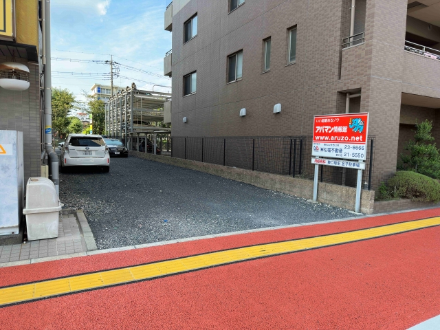 東口駅前金子駐車場の月極駐車場3