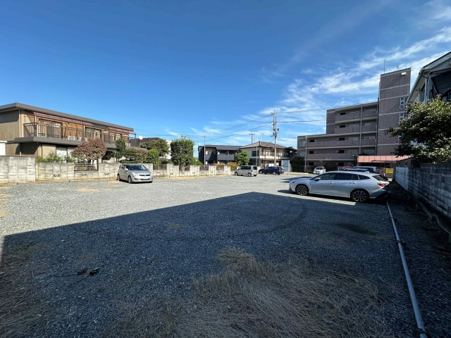 松堀パーク第５の月極駐車場3