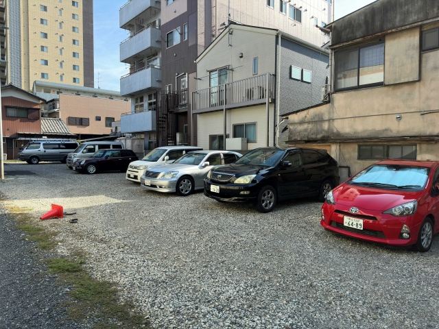 松堀パーク箭弓町の月極駐車場2