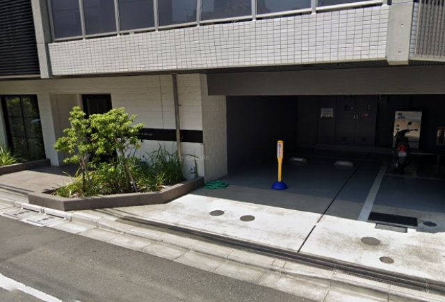 Log上野駅前の月極駐車場