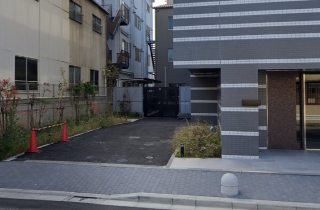 アレスグーテ北千住の月極駐車場
