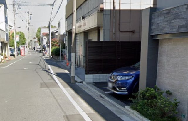 オープンレジデンシア千川フロントの月極駐車場