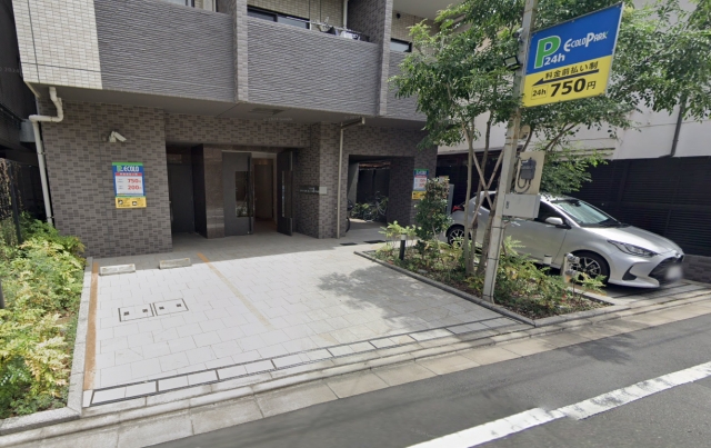 ジーベック東日暮里サウスの月極駐車場