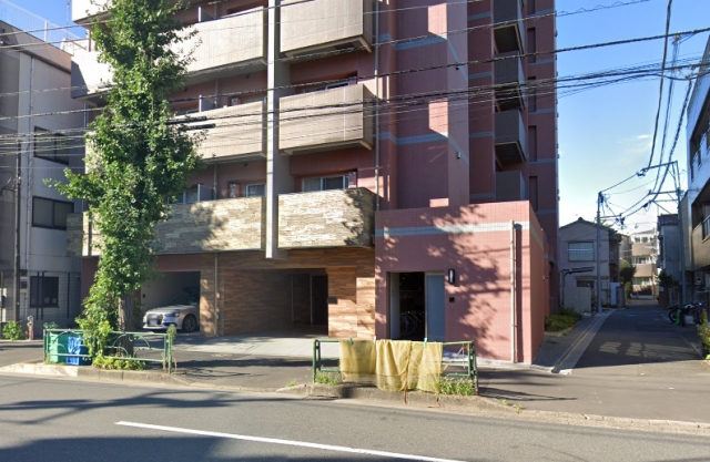 フュージョナル上十条の月極駐車場