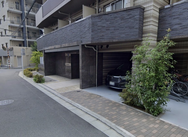フュージョナル千住大橋の月極駐車場
