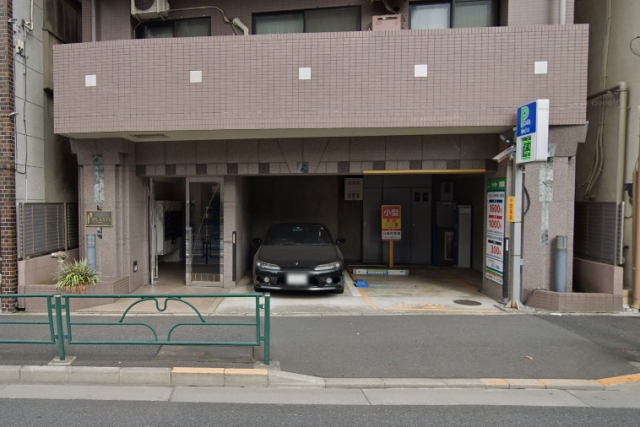 プラシス門前仲町の月極駐車場
