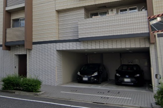 ラコント早稲田の月極駐車場