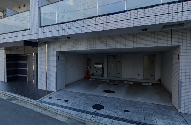ラフィスタ王子神谷の月極駐車場