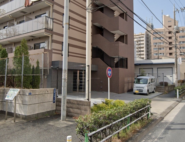 ラフィスタ志村坂下の月極駐車場