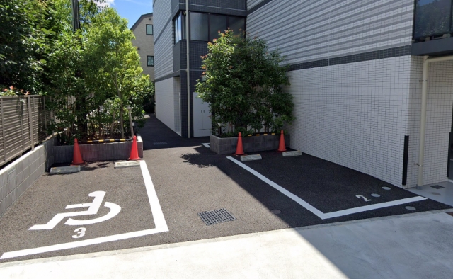 ラフィスタ大山の月極駐車場