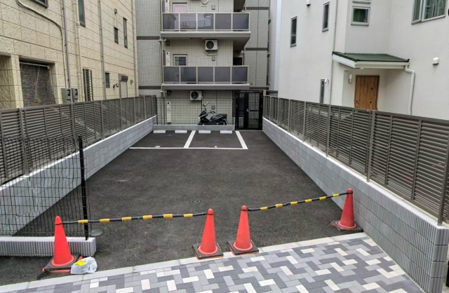 レガリス北千住の月極駐車場