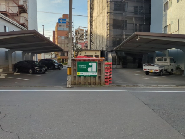 湊町2丁目パーキングの月極駐車場