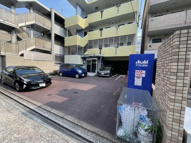 第21プロスパー内山ビルの月極駐車場3