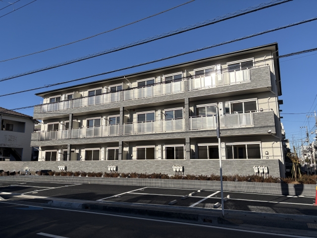 ラ・セレンテ付属駐車場の月極駐車場