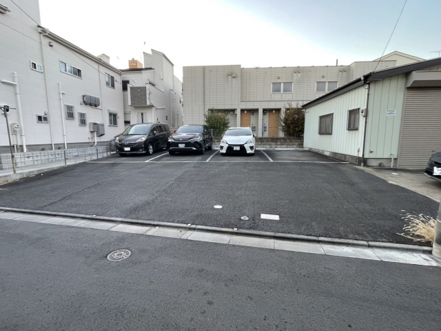 荒川8丁目駐車場の月極駐車場