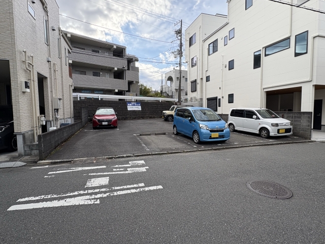 宝屋パーキングの月極駐車場2