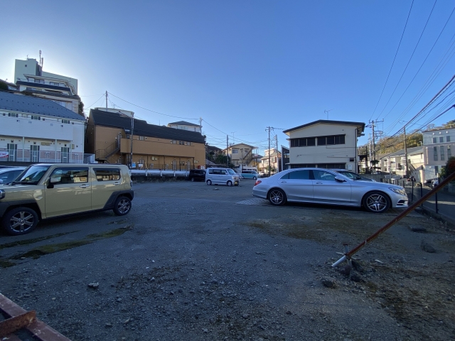 森　峯雄　駐車場の月極駐車場2