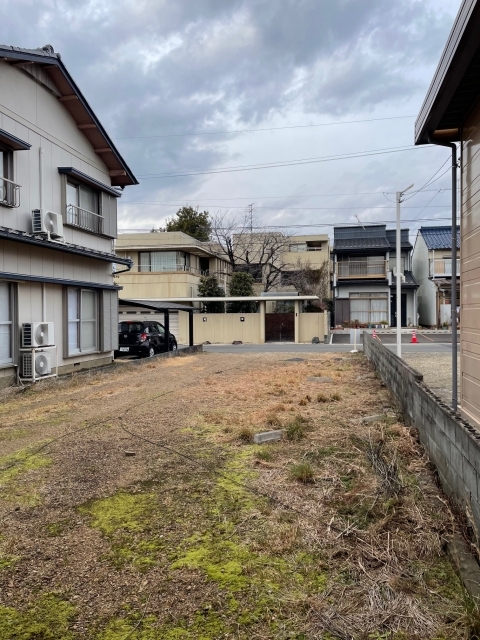 武市ガレージの月極駐車場