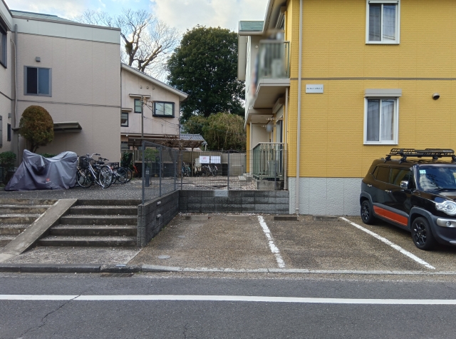 クレセント・フラットⅡ駐車場の時間貸し駐車場2