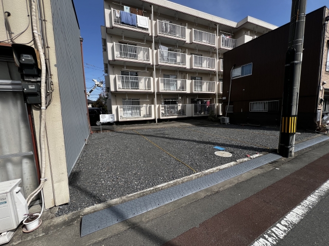 芝塚町アクト駐車場の月極駐車場3