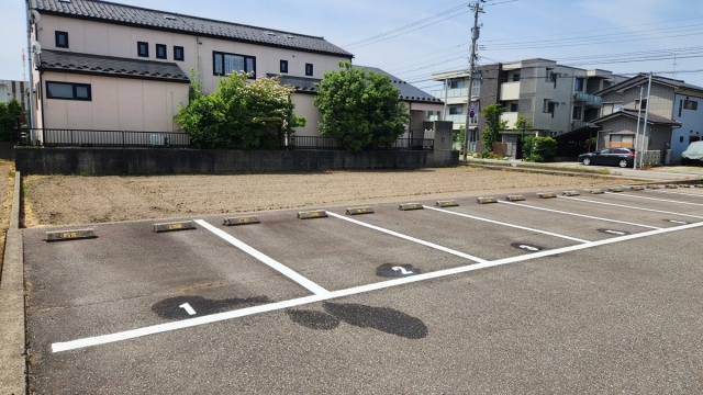 万砂パーキングの月極駐車場2