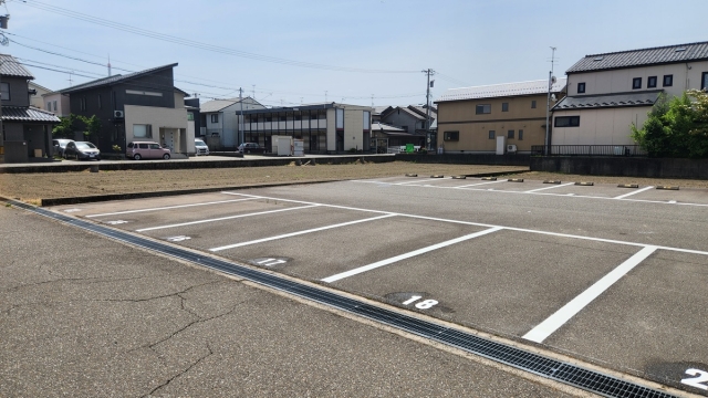 万砂パーキングの月極駐車場7