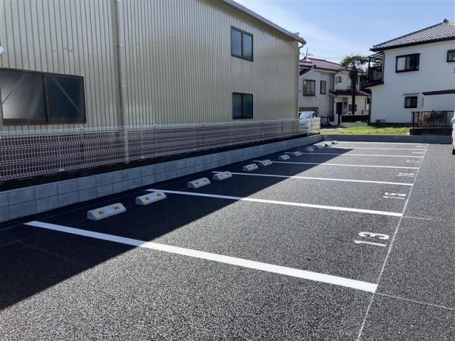 YOURMAISON峰駐車場の月極駐車場