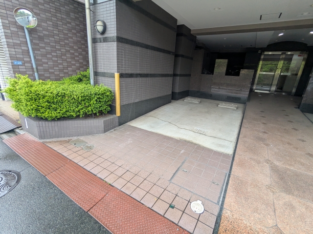 クレセール名駅の月極駐車場