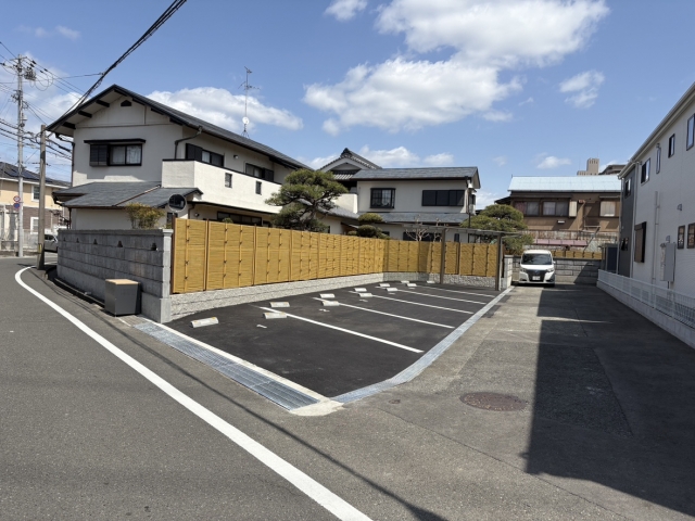 栄モータープールの月極駐車場