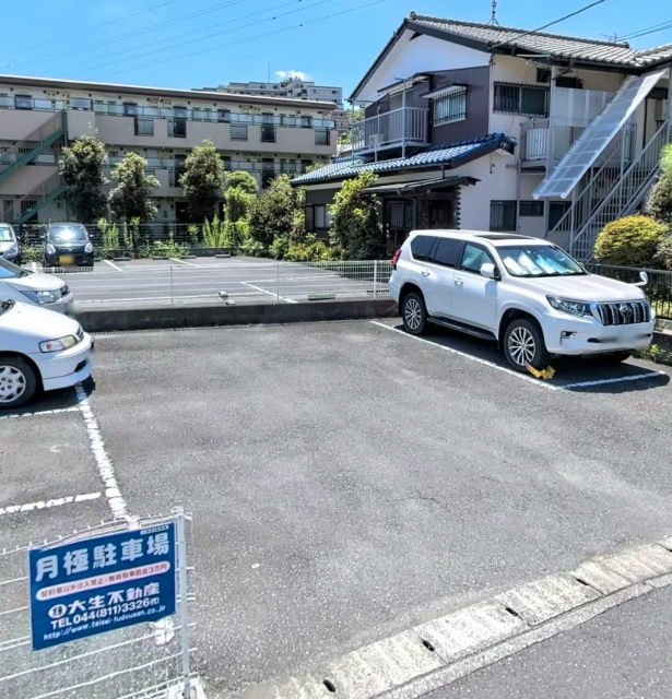 小林駐車場（旧小林貞治駐車場）の月極駐車場