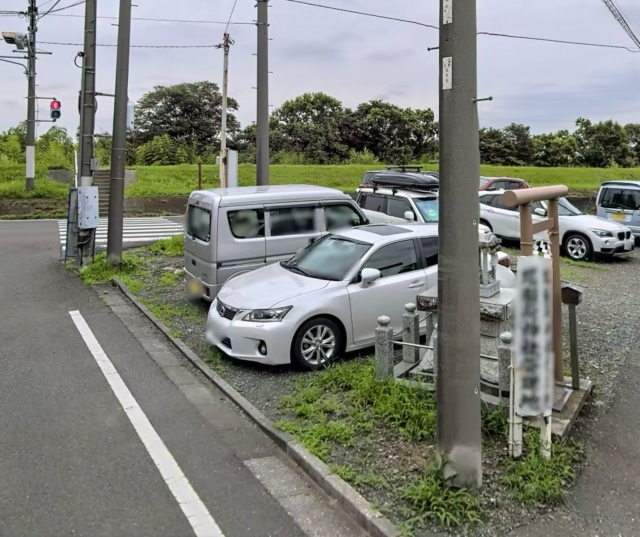 神明稲荷神社駐車場の月極駐車場
