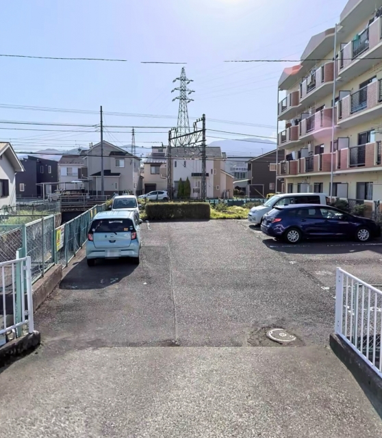 ハーティハイム山崎駐車場の月極駐車場