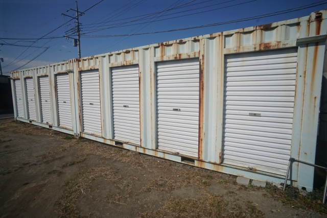 並榎町コンテナの月極駐車場2