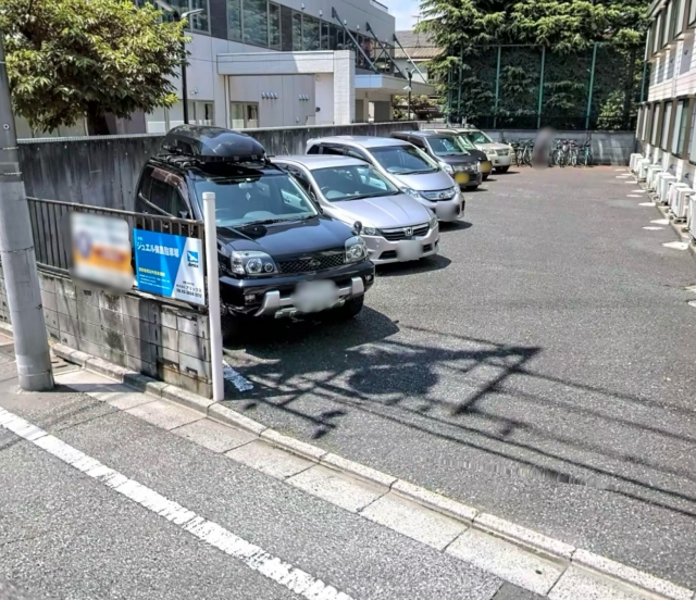 ジュエル梅島駐車場の月極駐車場