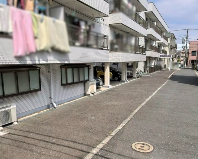 第１３ウッディビル駐車場の月極駐車場