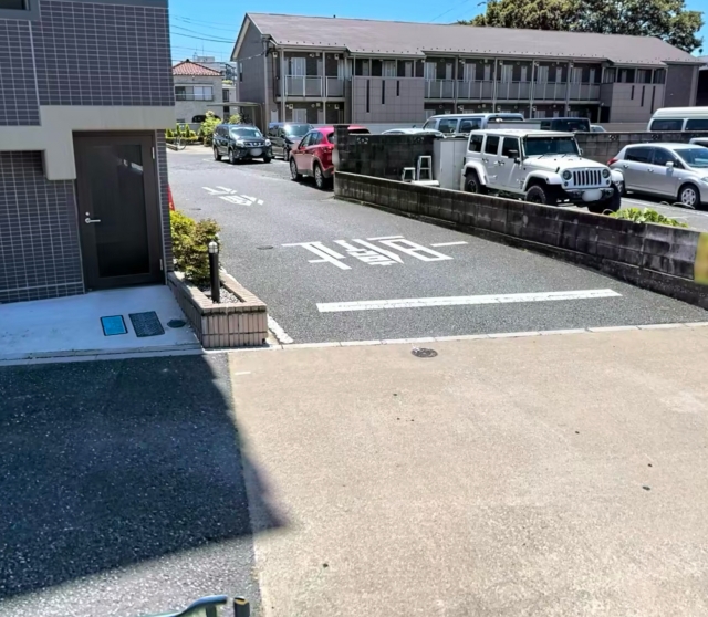 スカイフィールド扇駐車場の月極駐車場