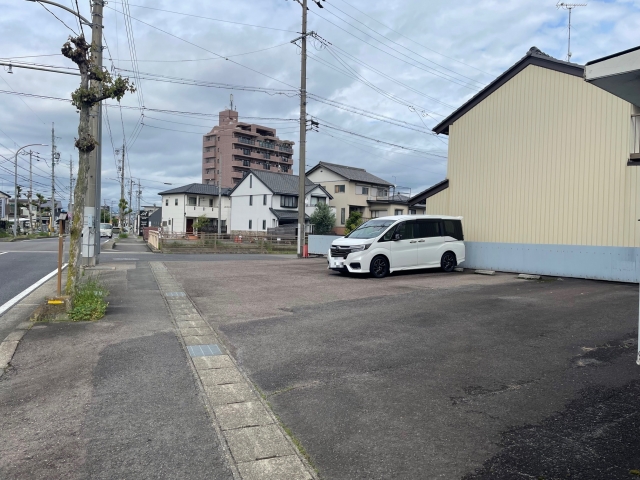 東島5丁目駐車場の月極駐車場3