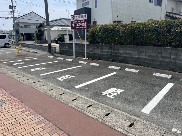 あざみの月極駐車場の月極駐車場