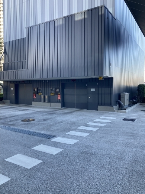 ViNA GARDENS OFFICE機械式立体駐車場(2)の月極駐車場