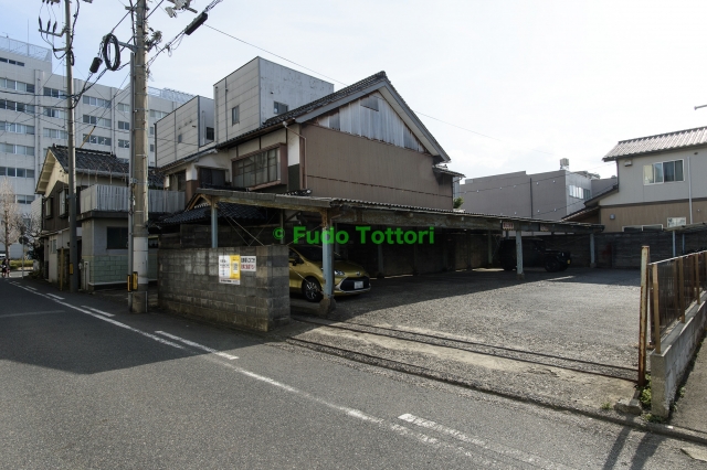 西町松下駐車場の月極駐車場