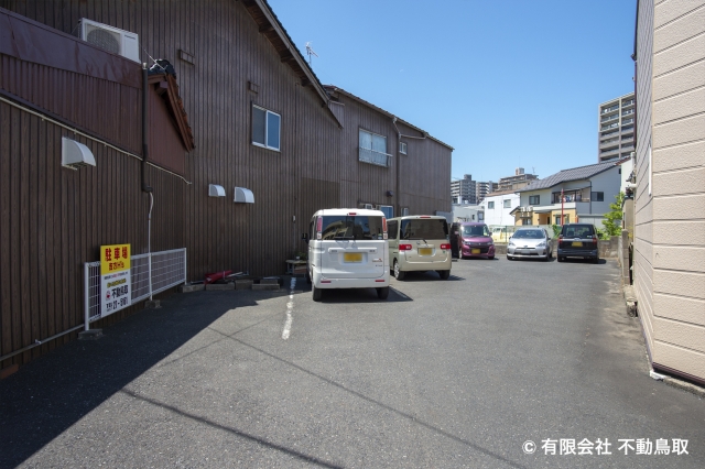 吉方H’ｓ（ヒズ）駐車場の月極駐車場