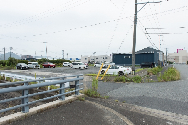 諸家晩稲（おくて）駐車場の月極駐車場