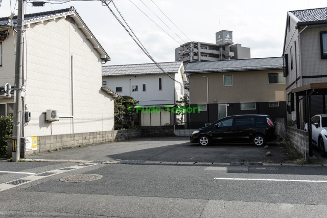 青葉町Y駐車場の月極駐車場