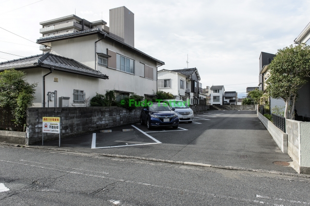 西町118駐車場の月極駐車場