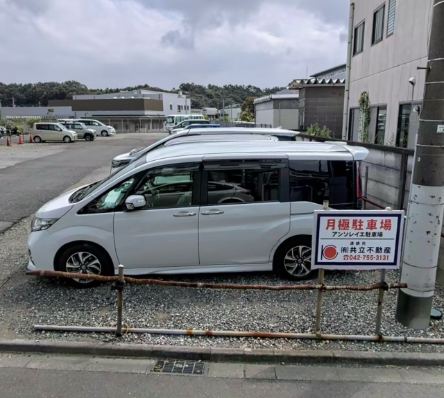 アンソレイエ駐車場の月極駐車場