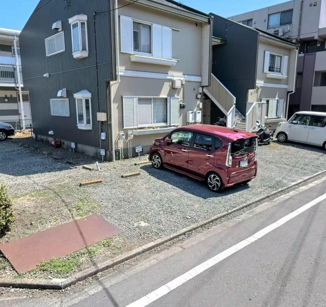 ルノアール横山駐車場の月極駐車場