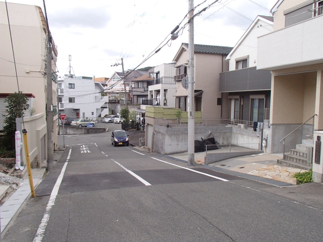 平井ガレージの月極駐車場5