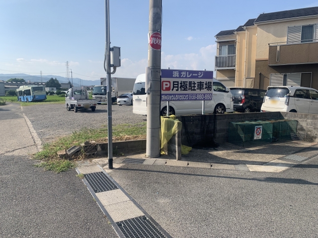 浜ガレージの月極駐車場