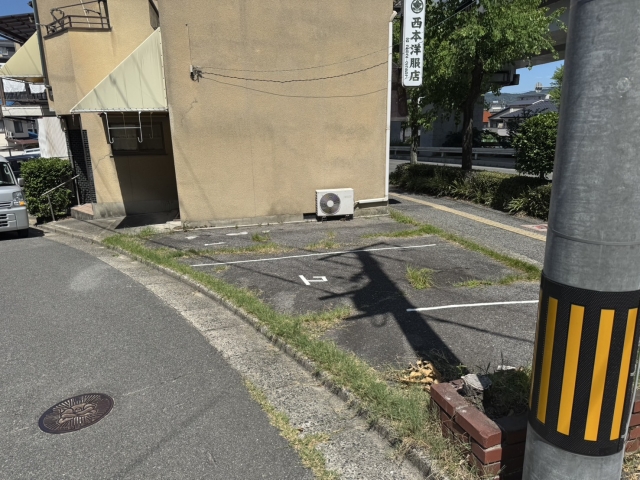 西本駐車場の月極駐車場2
