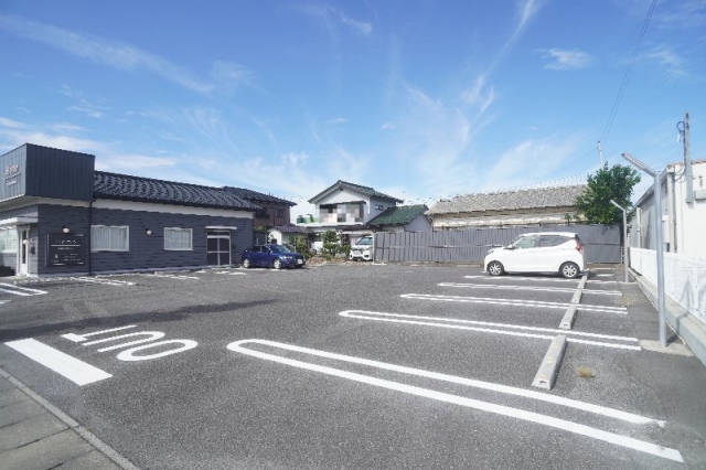 中居町Ｋパーキングの月極駐車場